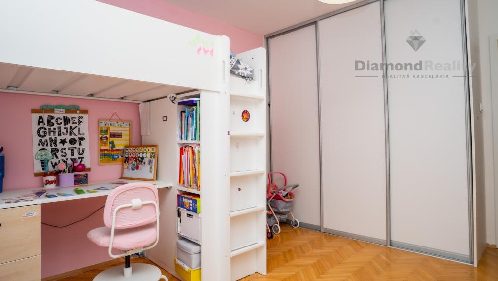 Na predaj 3-izbový byt s lodžiou, Alvinczyho ulica, Košice - Sever