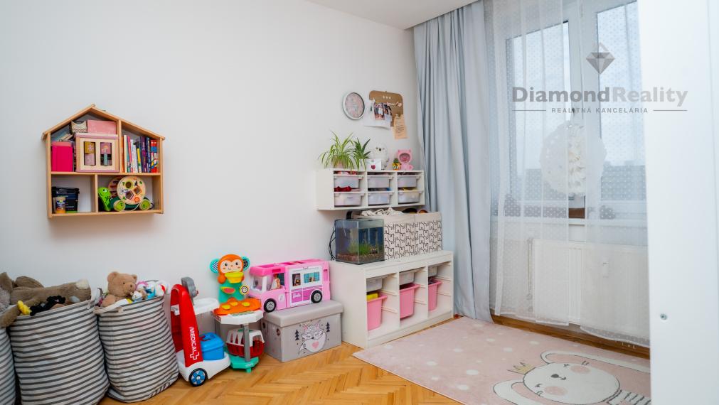 Na predaj 3-izbový byt s lodžiou, Alvinczyho ulica, Košice - Sever