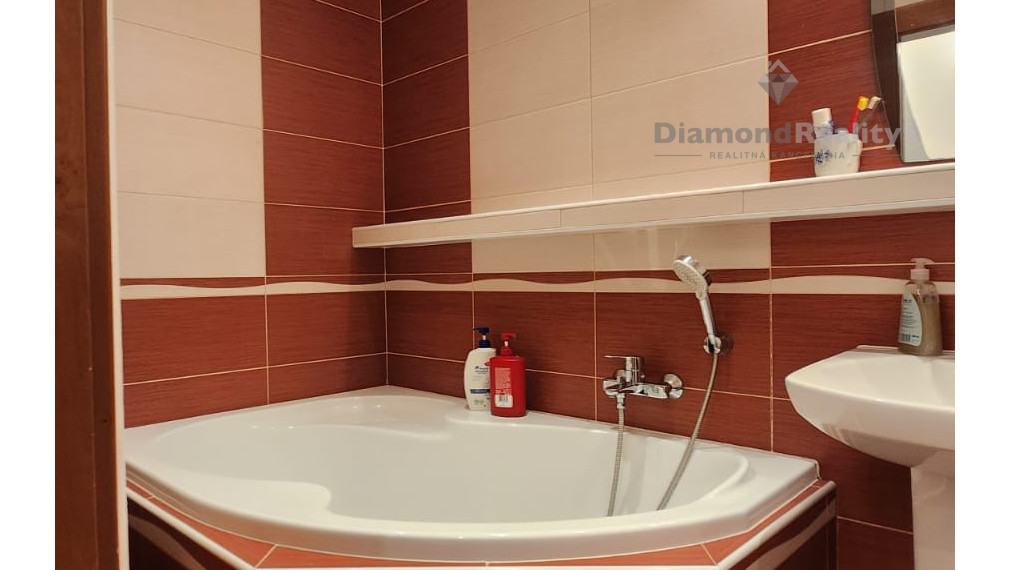 IDEÁLNY DLHODOBÝ PRENÁJOM  - 3+1-IZBOVÝ, ONDAVSKÁ - rodiny aj študenti