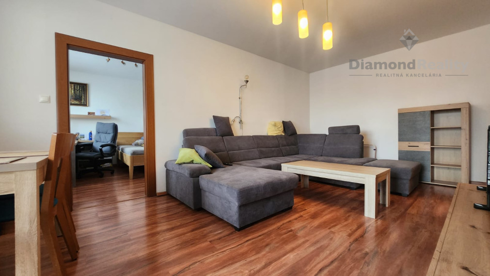 IDEÁLNY DLHODOBÝ PRENÁJOM  - 3+1-IZBOVÝ, ONDAVSKÁ - rodiny aj študenti