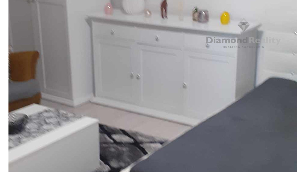 Na prenájom pekný zariadený 1 izbový byt Clementisova Trnava.