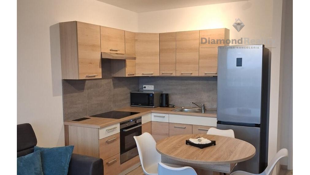 Na prenájom 2 izbový byt balkón, novostavba Arboria, Trnava