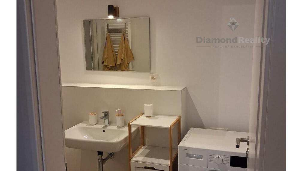 Na prenájom 2 izbový byt balkón, novostavba Arboria, Trnava