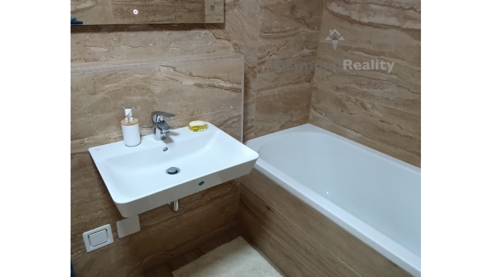 Na prenájom 2 izbový byt Nitra Brezový háj