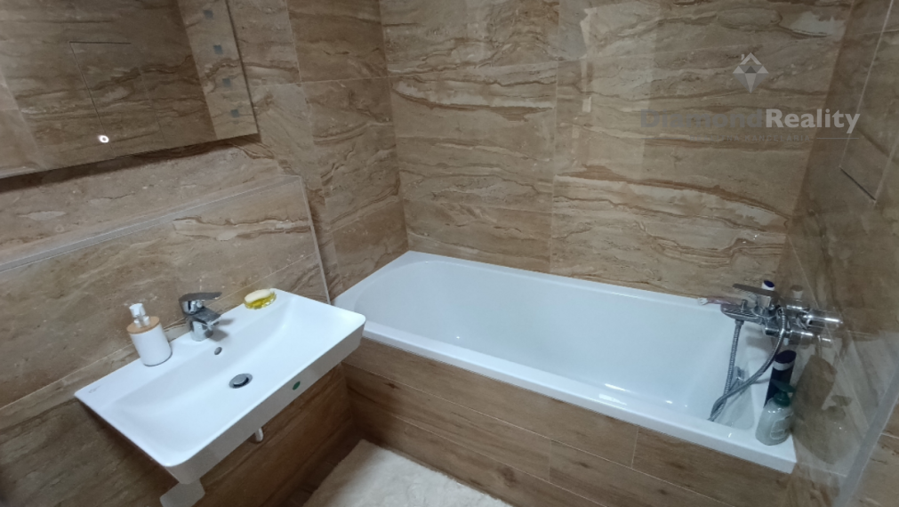 Na prenájom 2 izbový byt Nitra Brezový háj