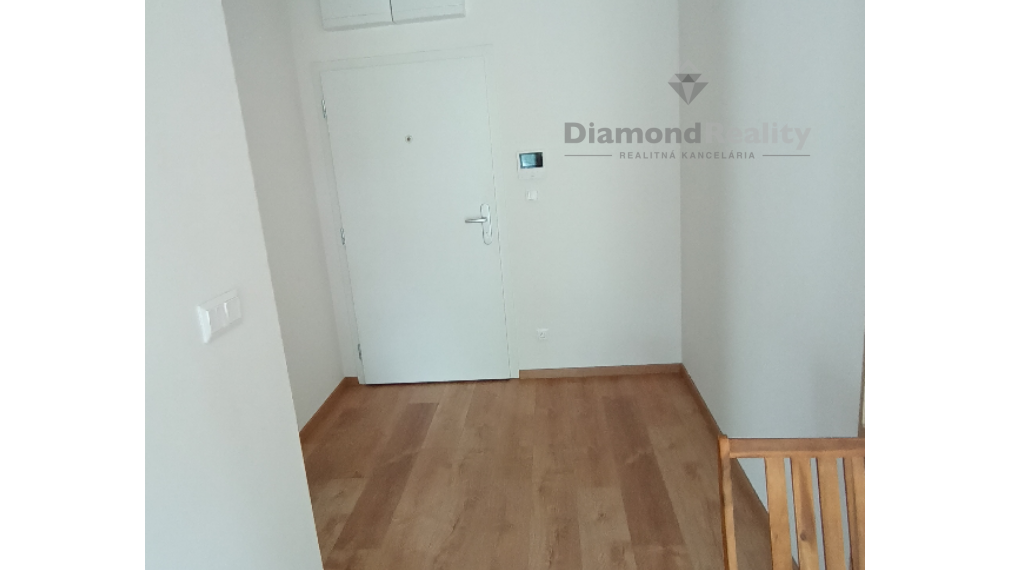 Na prenájom 2 izbový byt Nitra Brezový háj