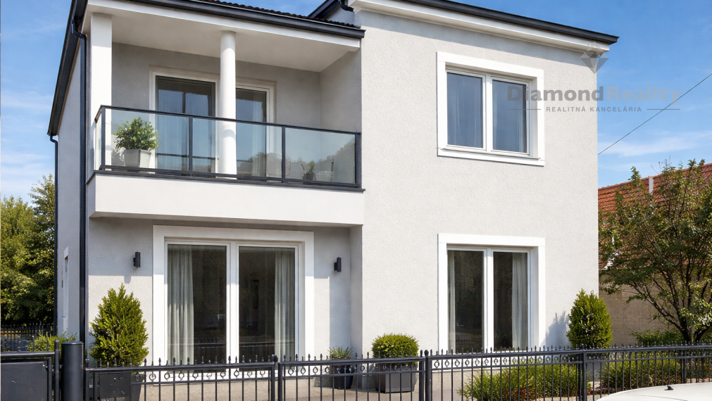 Na predaj rodinný dom s veľkým pozemkom pri Nitre za skvelú cenu!