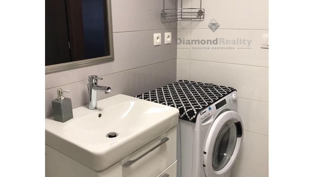 Na prenájom zariadený 1 izbový byt novostav Nevädzova Trnava.