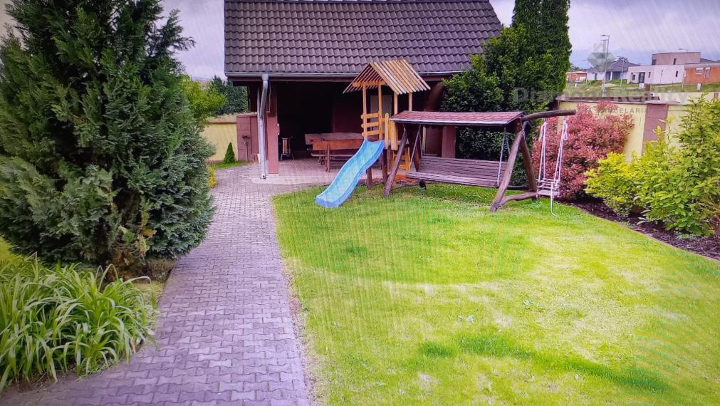 Na prenájom rodinný dom Nitra - Janíkovce