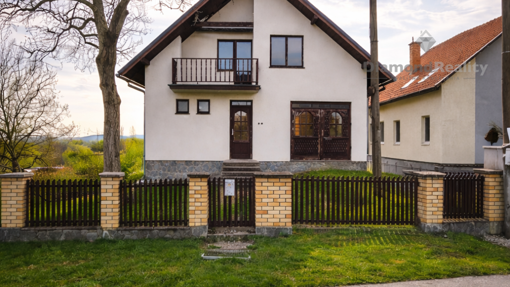 Priestranný rodinný dom Zemplínska Teplica.