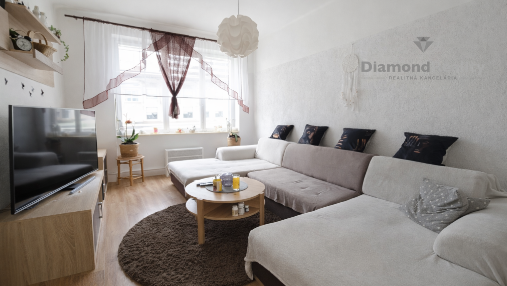 NA PREDAJ 3 IZBOVÝ BYT PO REKONŠTRUKCII | 64 m² | PRAKOVCE