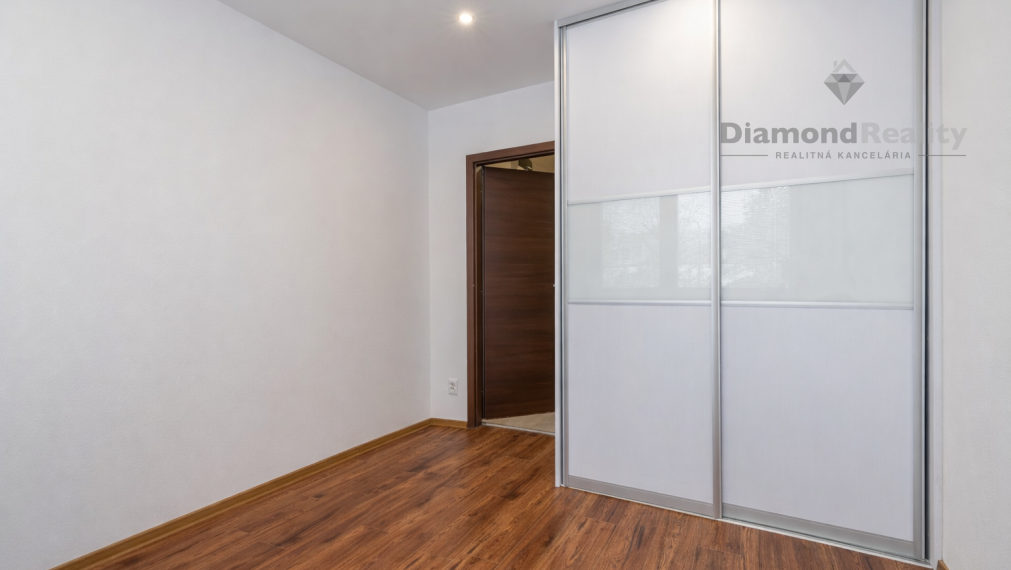 3 izbový byt Krosnianska ulica, Dargovských hrdinov, Košice, Furča, kompletná rekonštrukcia