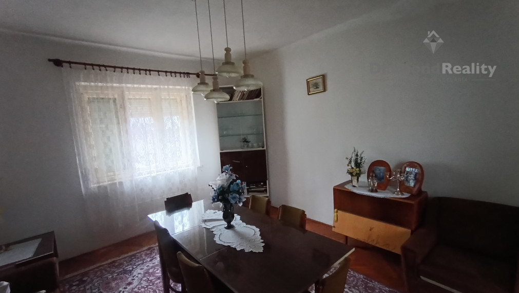 NA PREDAJ  rodinný dom v malebnej obci Bádice za lákavú cenu
