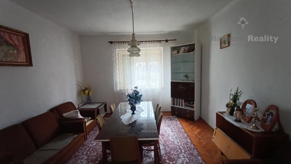 NA PREDAJ  rodinný dom v malebnej obci Bádice za lákavú cenu