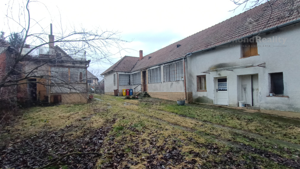 NA PREDAJ  rodinný dom v malebnej obci Bádice za lákavú cenu