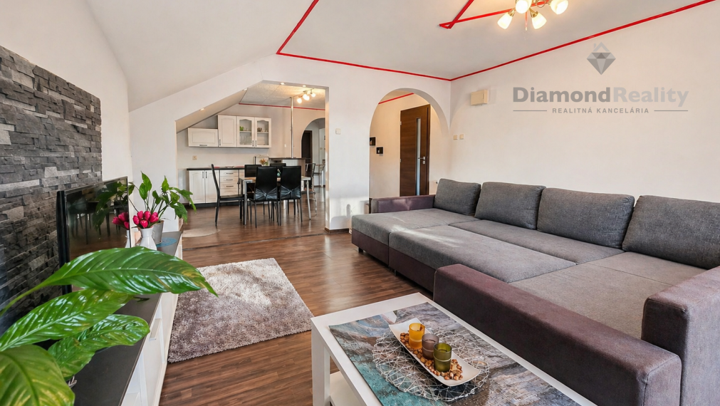 NA PREDAJ PRIESTRANNÝ MLADŠÍ RODINNÝ DOM | TORNAĽA