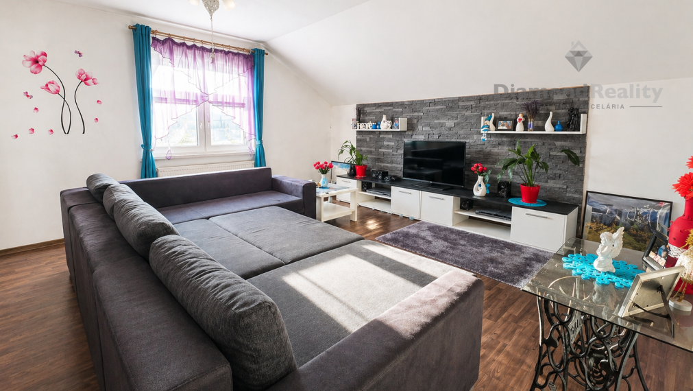 NA PREDAJ PRIESTRANNÝ MLADŠÍ RODINNÝ DOM | TORNAĽA