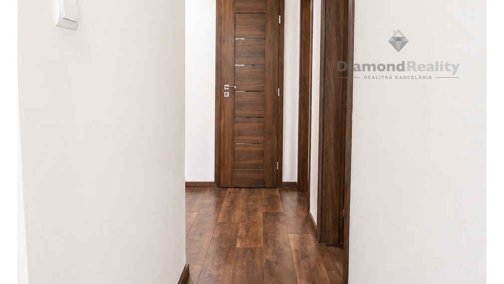 Na predaj 2 izbový byt na ulici Ostravská, Košice - Juh(Železníky)