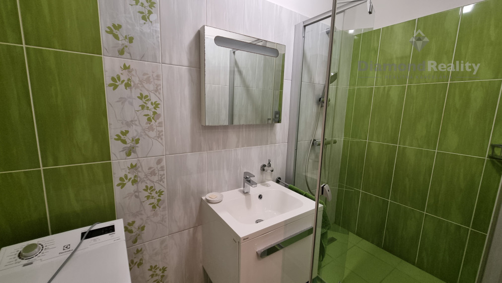REZERVOVANÉ - 2 izbový tehlový byt na ulici Štúrova, Sečovce