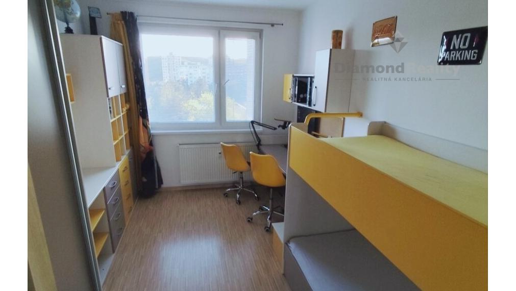 Na predaj 3 izbový byt ,Denešova ulica, Košice - KVP