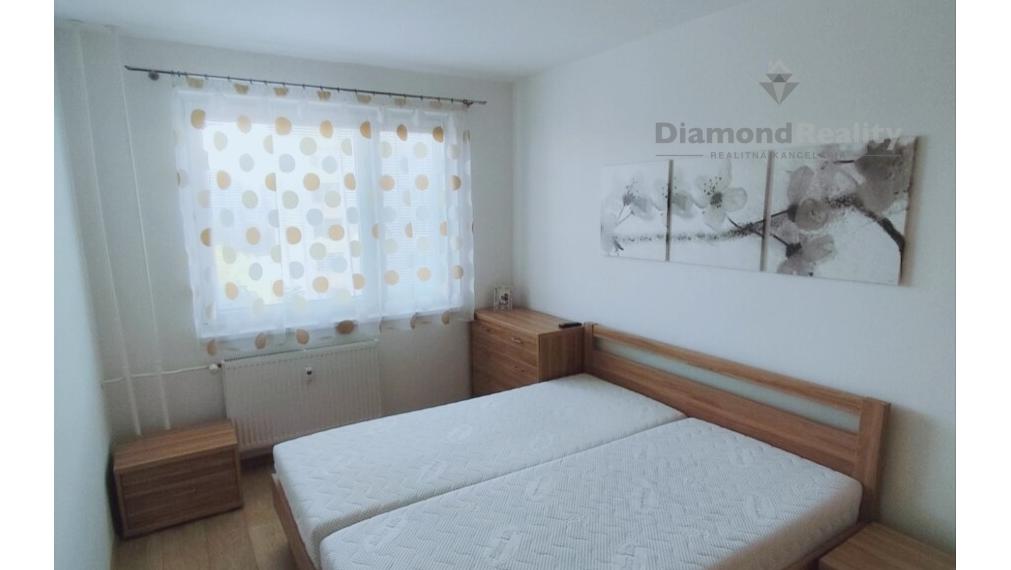 Na predaj 3 izbový byt ,Denešova ulica, Košice - KVP