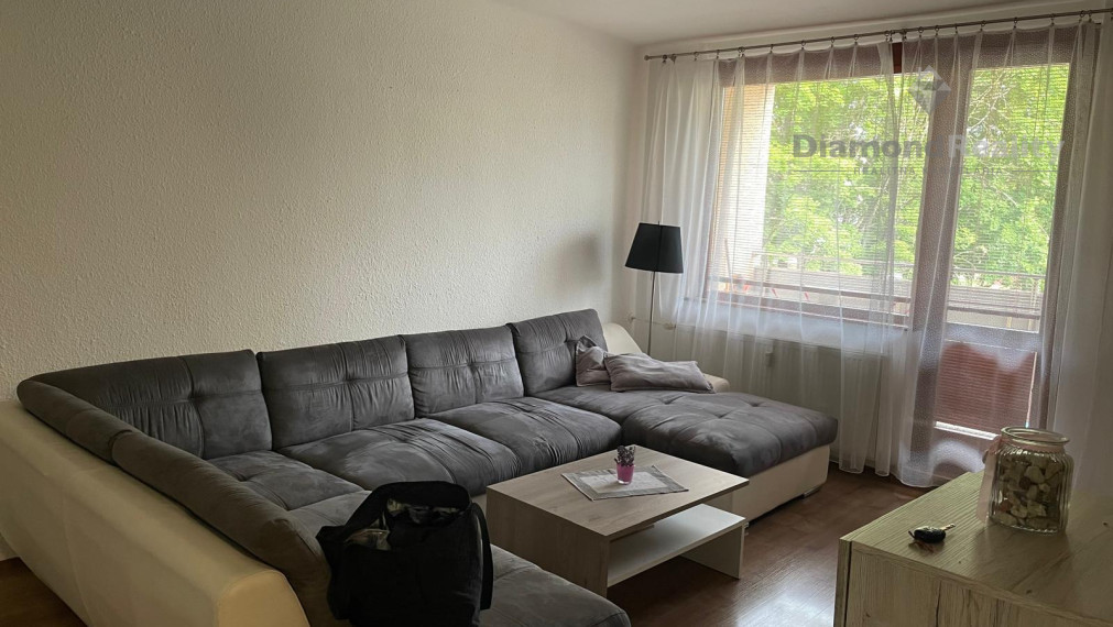 Na predaj 3 izbový byt na sídlisku ll.