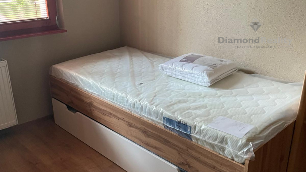 Na predaj 3 izbový byt na sídlisku ll.