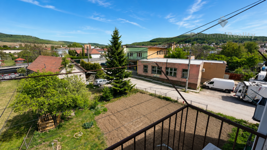 MODERNÝ 3-IZBOVÝ BYT PO KOMPLETNEJ REKONŠTRUKCII S BALKÓNOM | OBEC RUSKOV