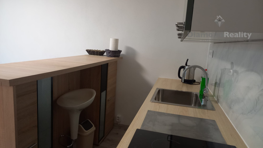 Moderná garsónka s balkónom pri N-centre Nitra