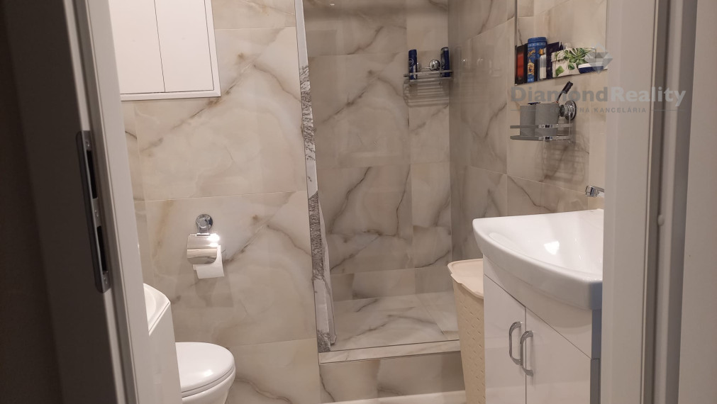 Moderná garsónka s balkónom pri N-centre Nitra