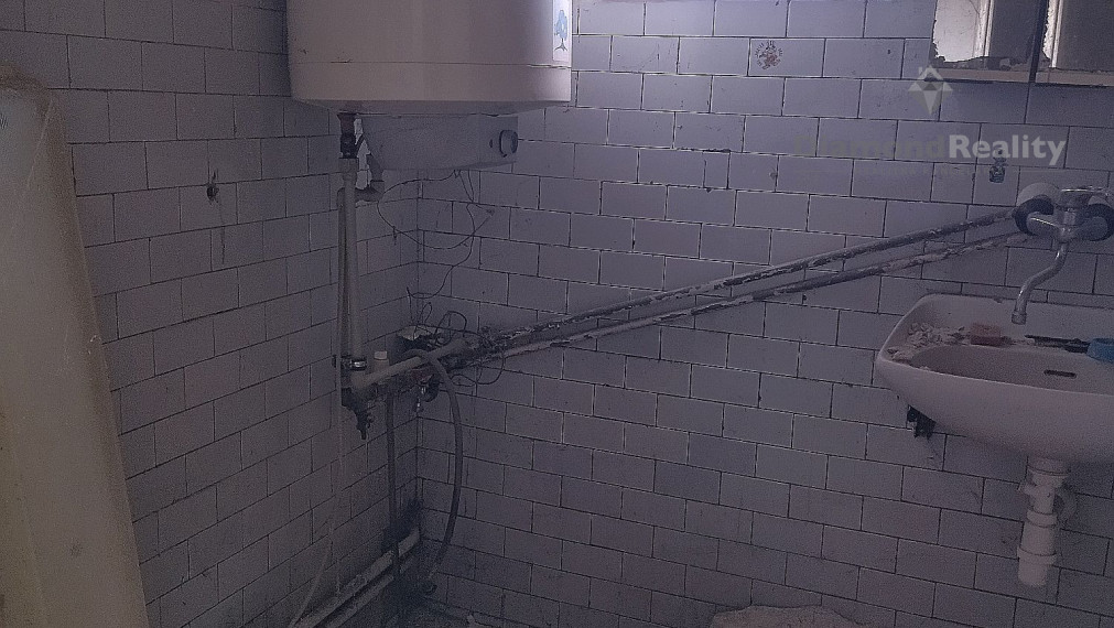 Na predaj rodinný dom v pôvodnom stave, záhrada, Rišňovce