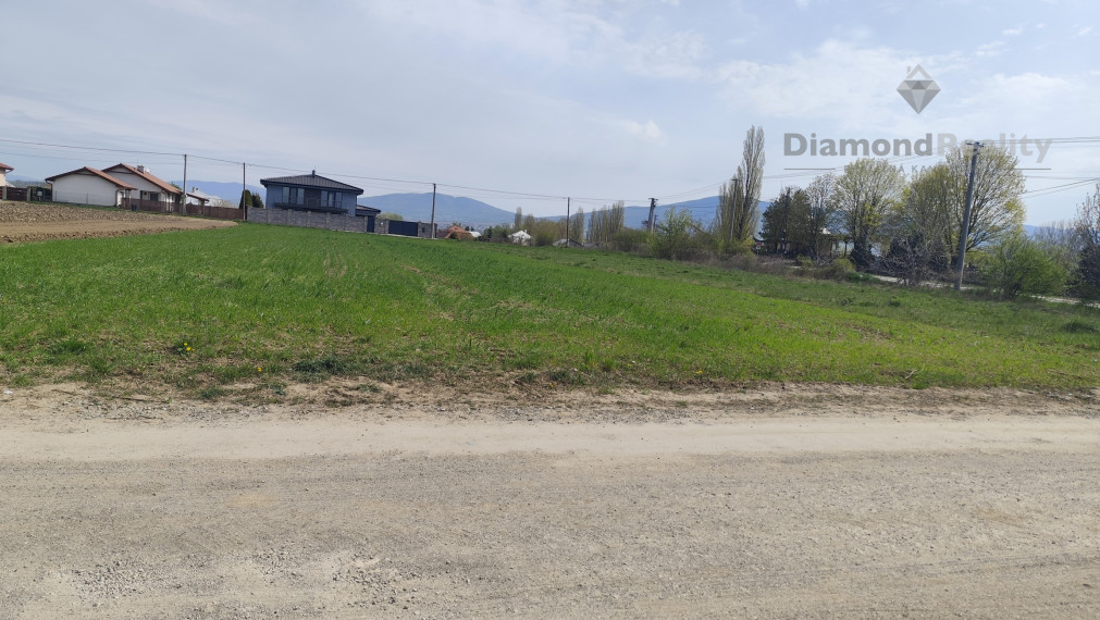 Na predaj pozemok na výstavbu RD – Geča (Košice okolie), 825 m2