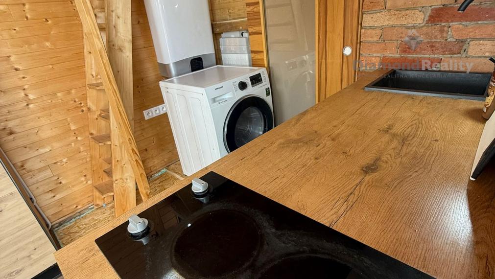 Na prenájom 20 m2 domček Hlohovec