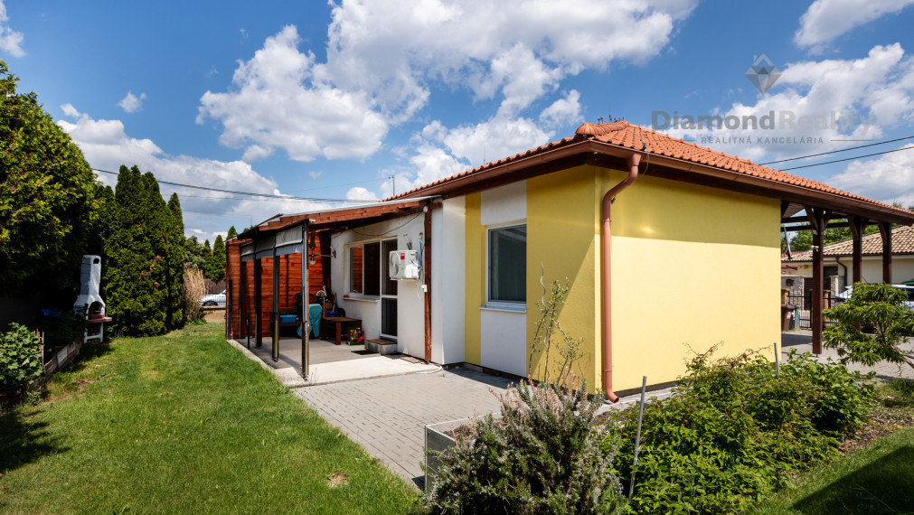 Moderný rodinný dom v obci Reca, neďaleko Slnečných jazier