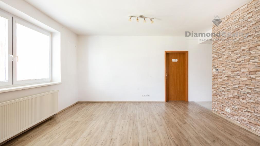Moderný rodinný dom v obci Reca, neďaleko Slnečných jazier