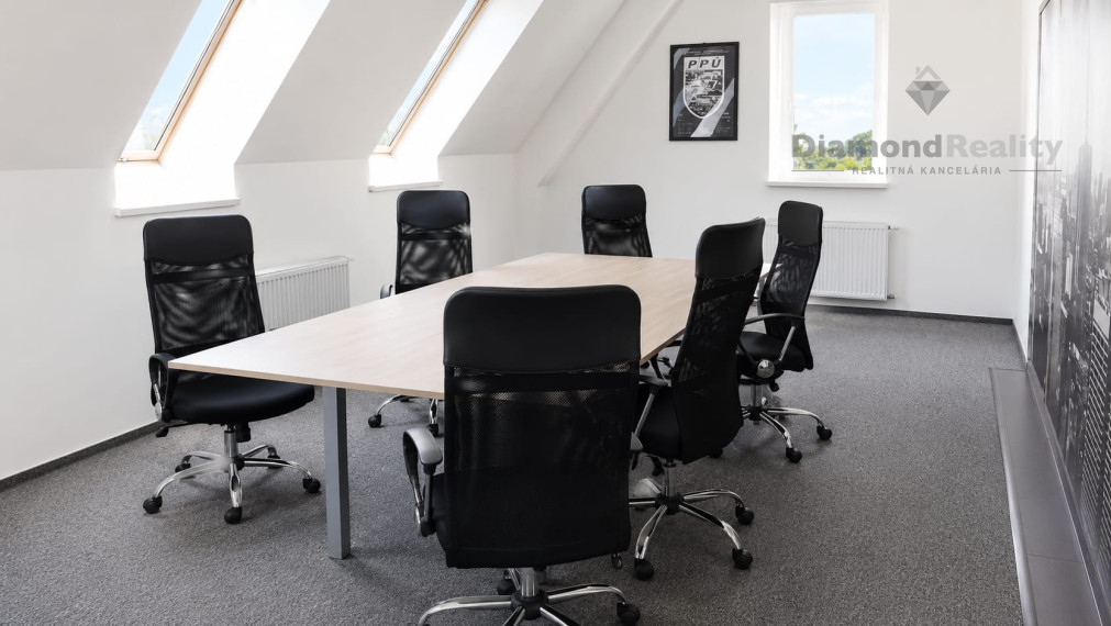 Obchodný priestor ÚSPEŠNÝCH - PRENÁJOM 270m2 oproti Hornbachu