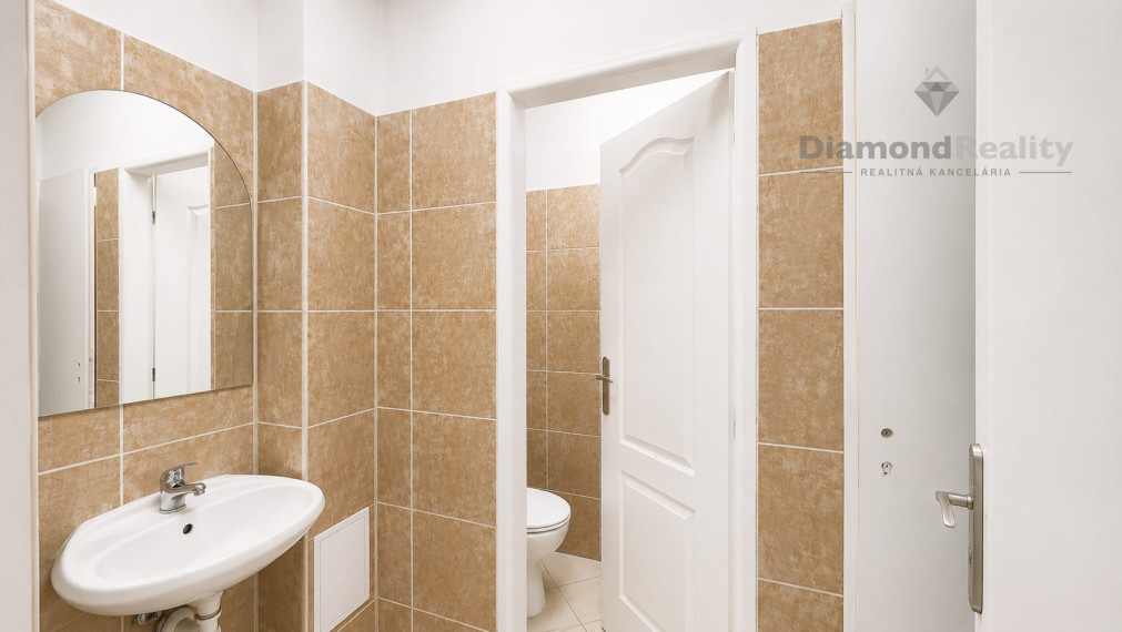 OBCHODNÝ PRIESTOR ÚSPEŠNÝCH - PRENÁJOM 270m2 oproti Hornbachu