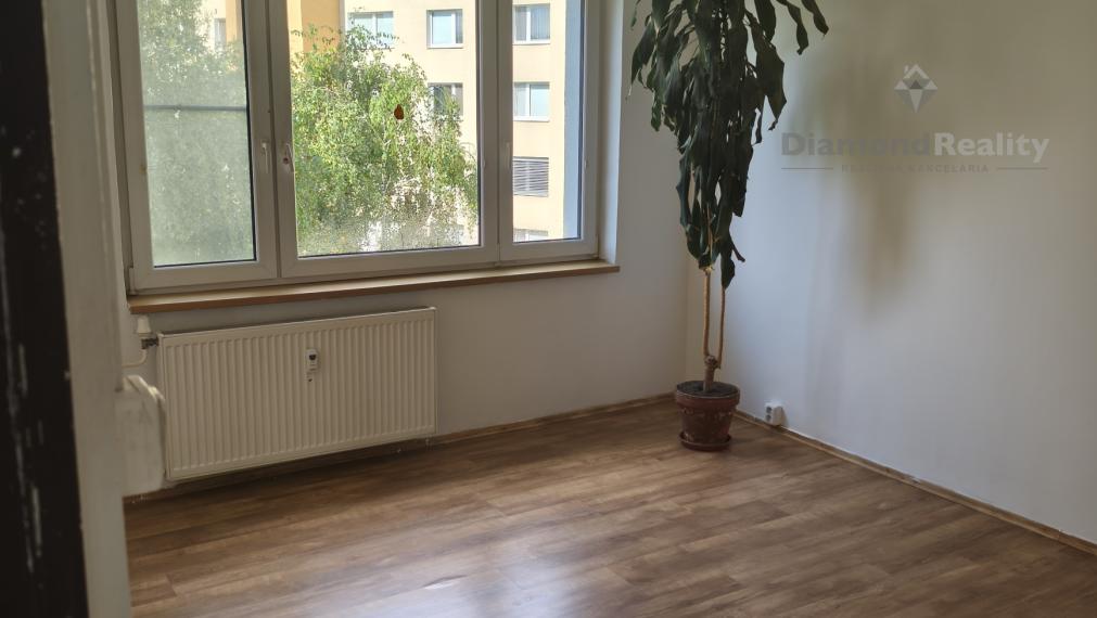 Na predaj 3-izbový byt na ulici Bernoláková, Košice-Západ