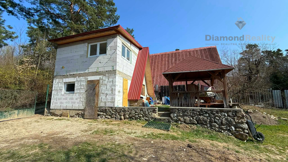 Na predaj murovaná chata, obec Šemša, Košice - Okolie