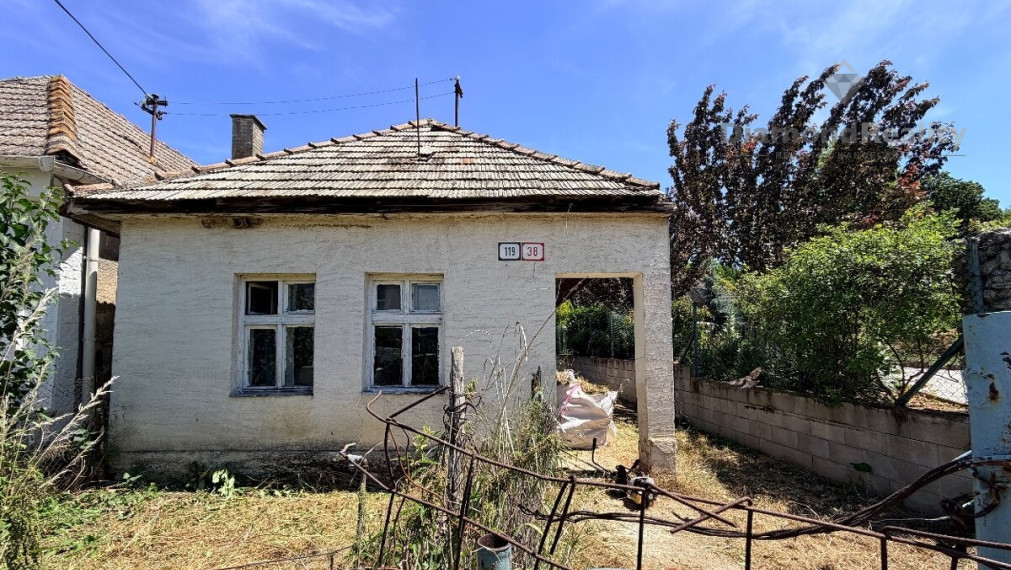 Na predaj rodinný dom so záhradkou pri Piešťanoch, Sokolovce