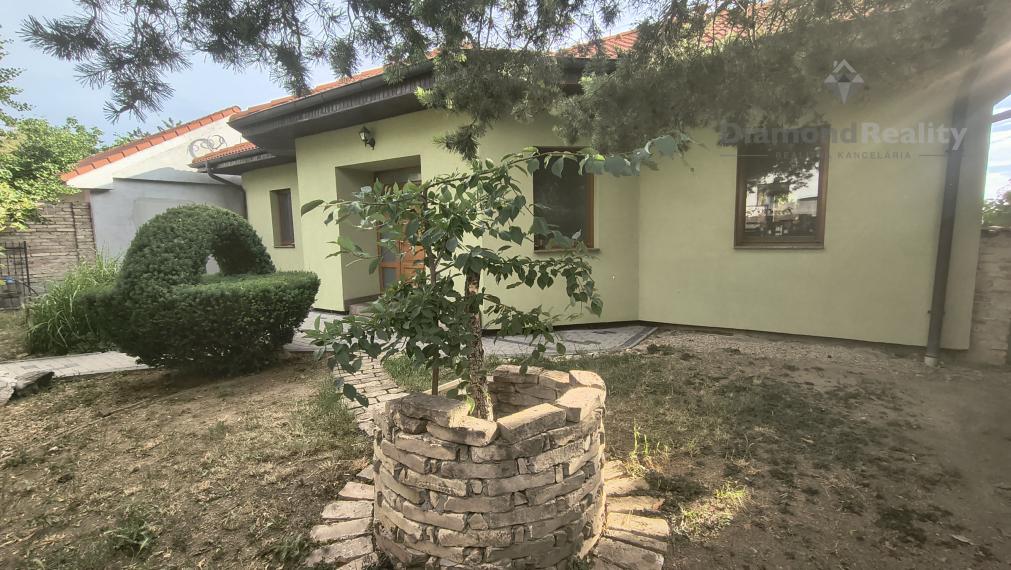 NA PREDAJ | KVALITNÝ RODINNÝ DOM V OBCI LEHOTA PRI NITRE