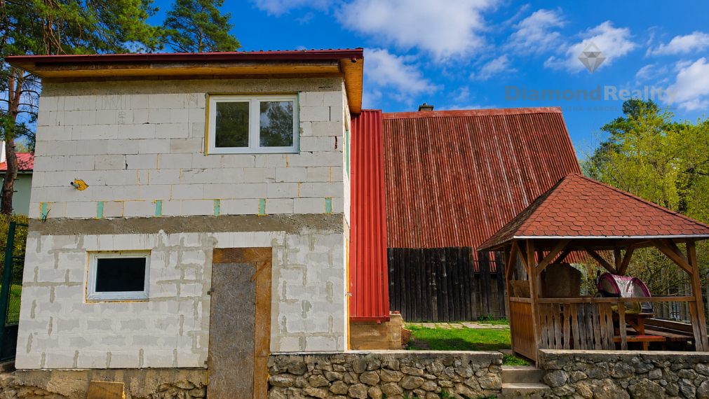 Na predaj murovaná chata, obec Šemša, Košice - Okolie