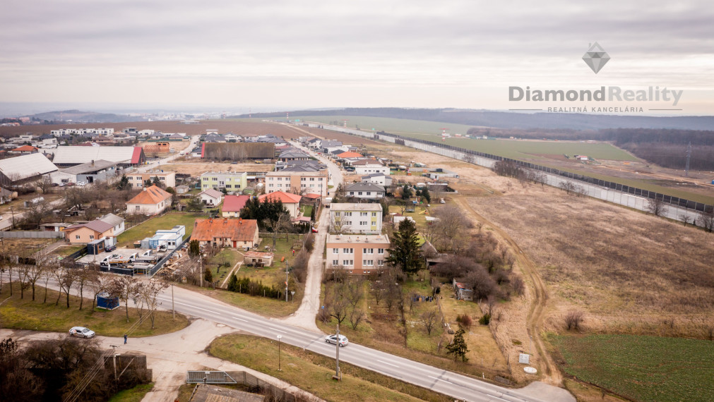 Na predaj 3 izbový byt Nitra - Párovské Háje