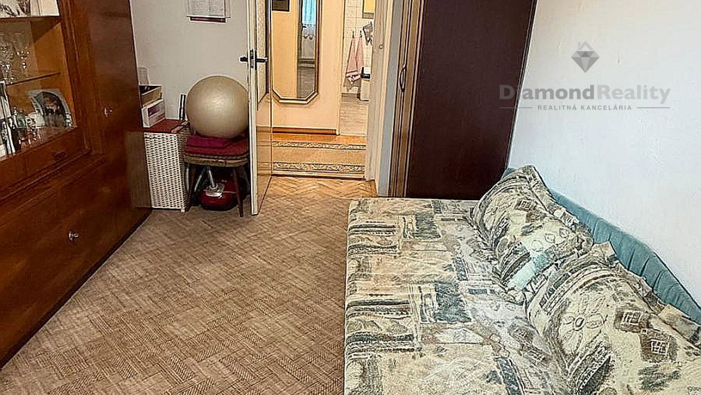Na prenájom zariadený 3 izbový byt, Špačinská cesta, Trnava