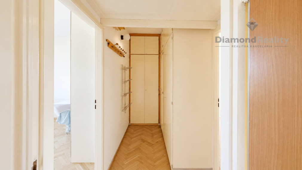 3-IZBOVÝ BYT V TOP LOKALITE – MUDROŇOVA | 72 m² | SKVELÁ DISPOZÍCIA