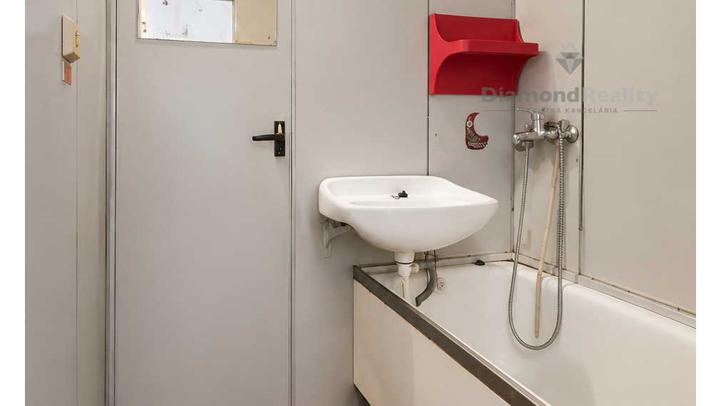 Na predaj menší 1,5 izbový byt - Užhorodská ulica, Košice - Juh