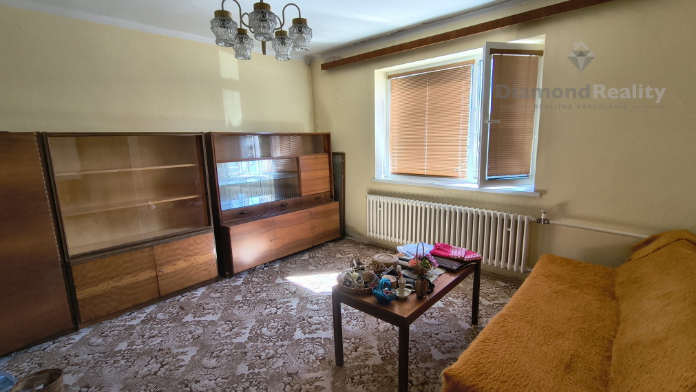 3-izbový rodinný dom s pozemkom 10 118 m² v Cabaj-Čápore – Pereš