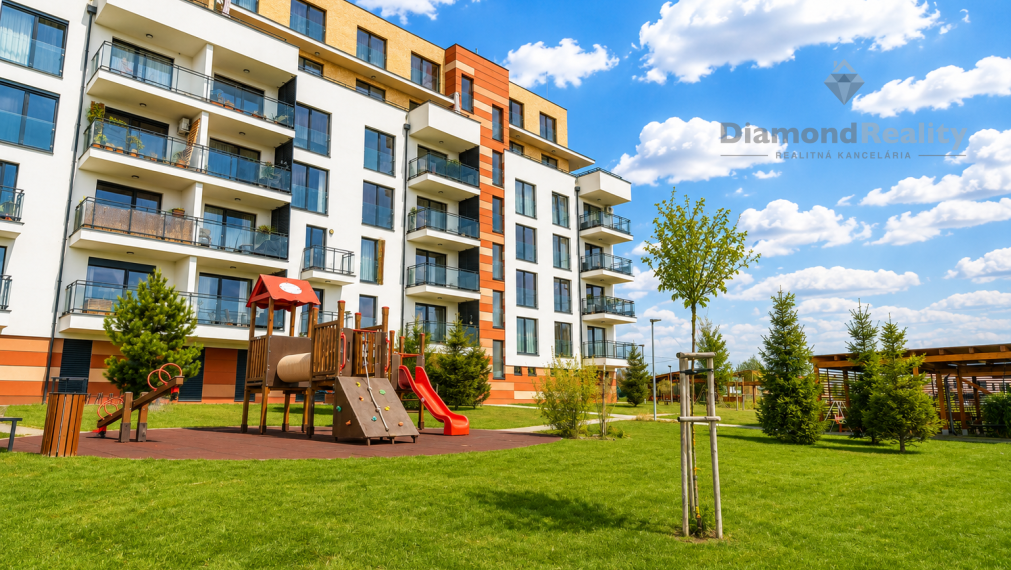 Na predaj nadštandardný 4 izbový byt ulica Jelšová, Košice - komplex Panoráma