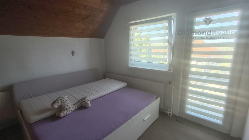 Na predaj rodinný dom s 15 árovým pozemkom 10 minút od centra Nitry v malebnej obci Ivánka pri Nitre