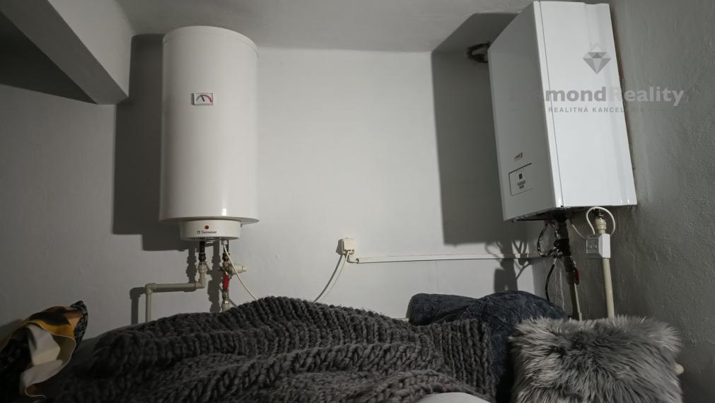 Na prenájom skvelý podnikateľský priestor v srdci Nitry – Ideálny pre obchod alebo služby